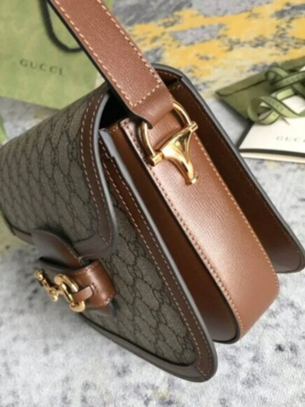 mint condition GUCCI 1955 HORSEBIT SHOULDER BAG GG supreme/brown